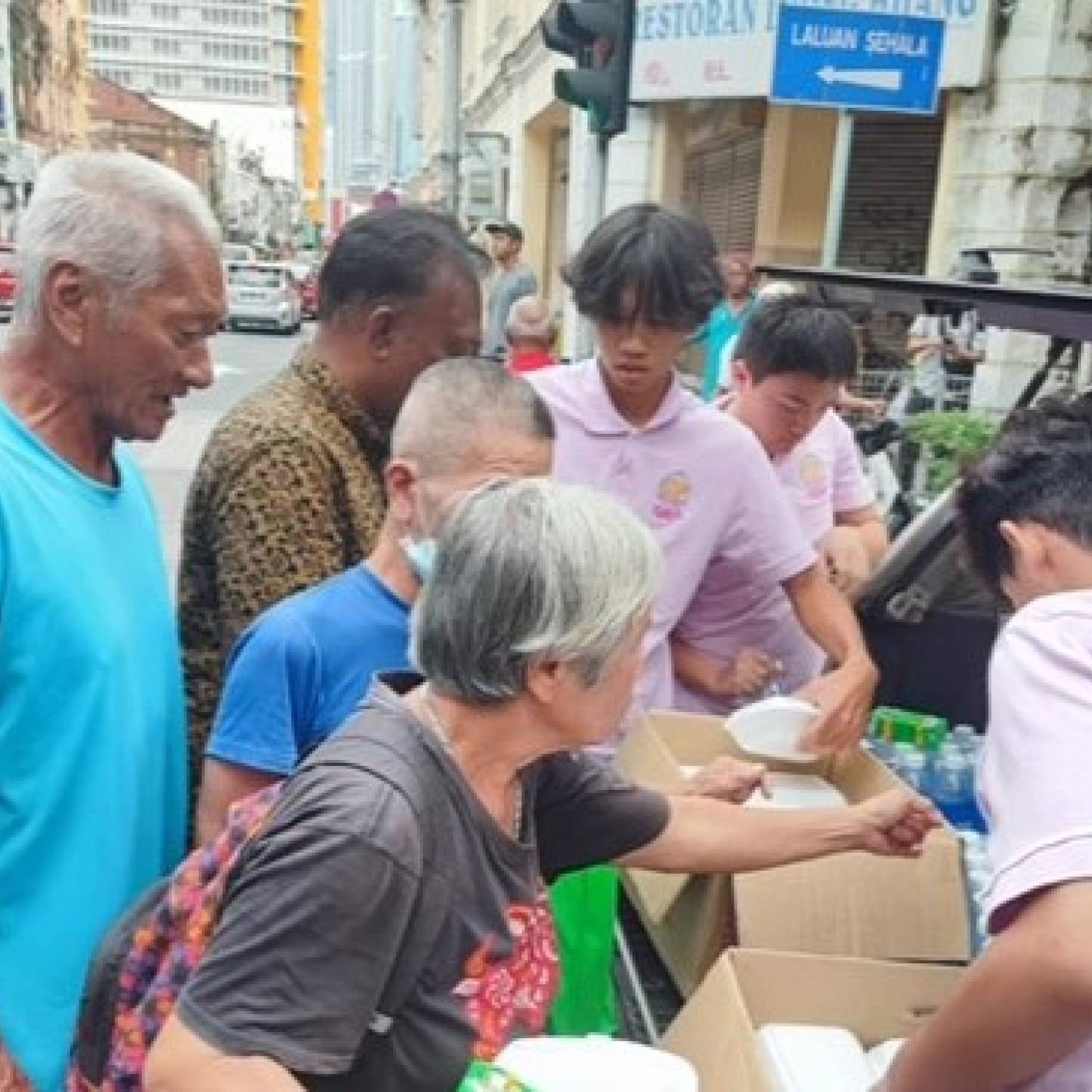 Senior students helped with Food Distribution for those living on the streets